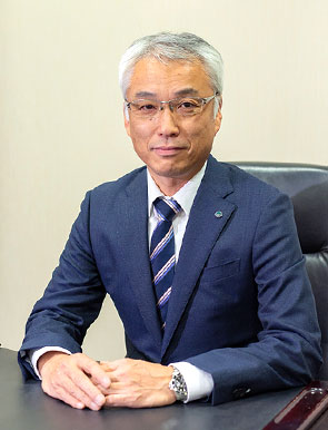 京阪電気商会 代表取締役　岡本 丈正